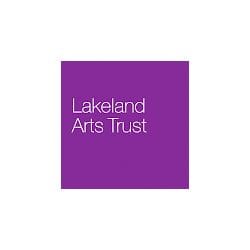 Museo Lakeland Arts: Descubre la Arte en la Galería y Museo Abbot Hall